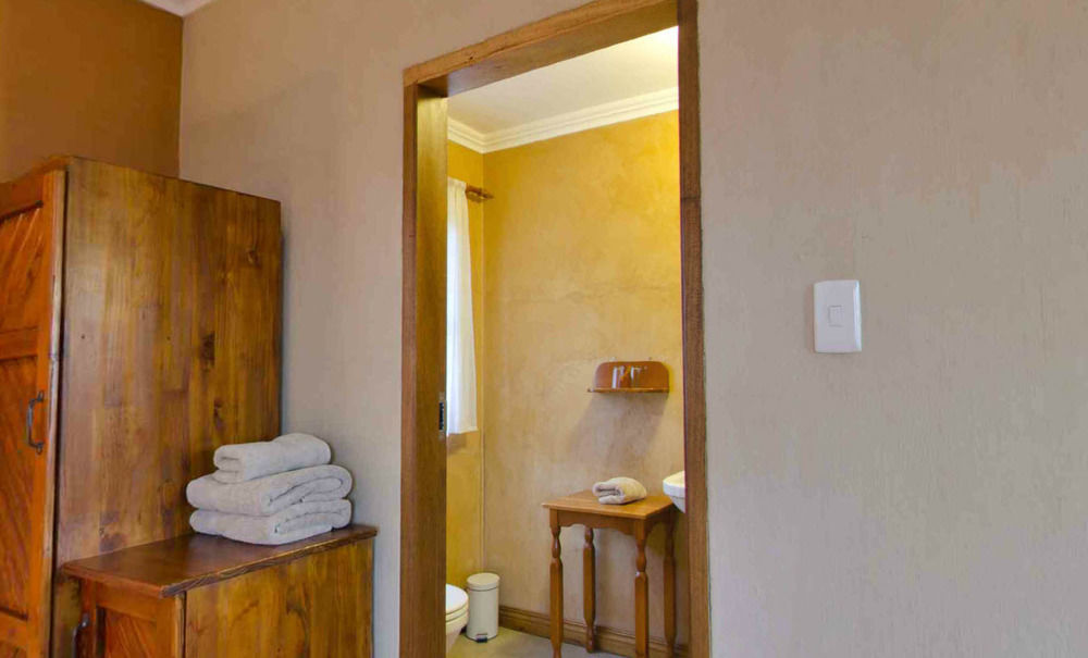 Klein-Aus Vista Desert Horse Inn エクステリア 写真